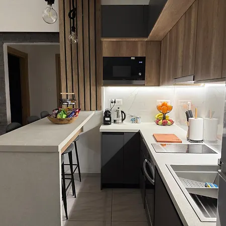 Evis House * La Canea