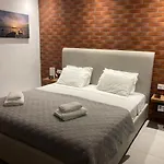 Будинок відпочинку Evis House *