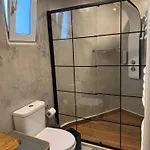 Будинок відпочинку Evis House